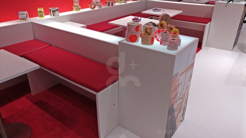 contact_2017_EuroShop_1127 (11).jpg